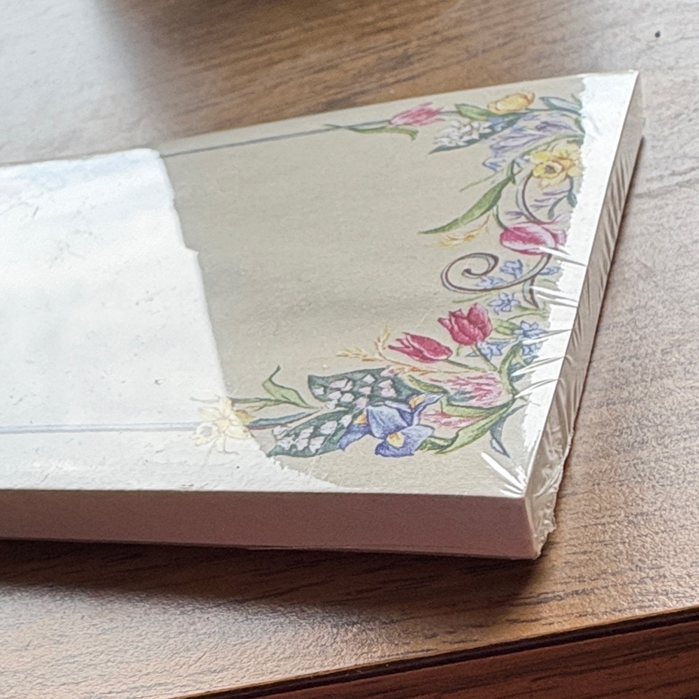 Floral Notepad with Colorful Border - Picture 3 of 6